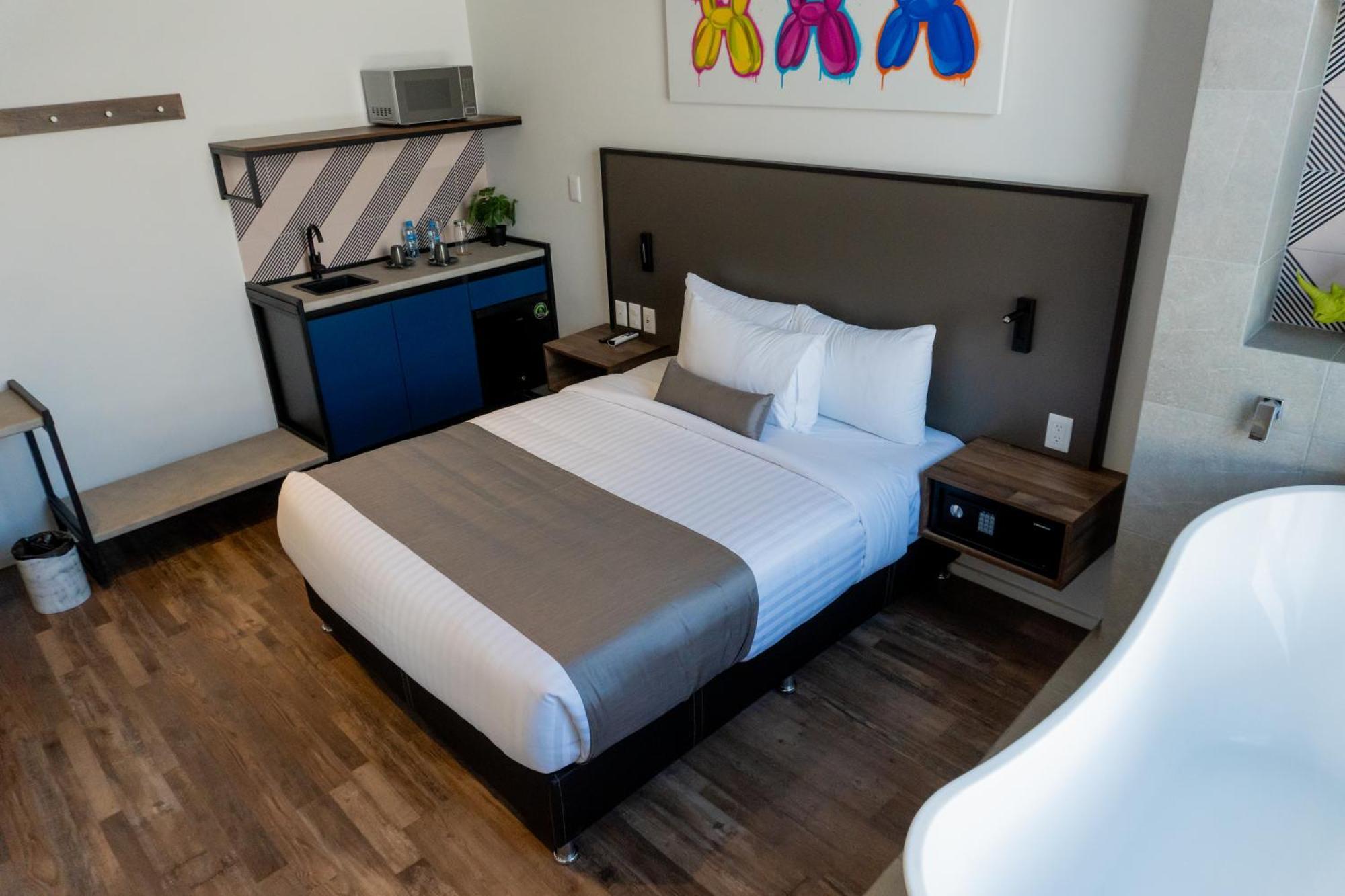 Alt Urbana Hotel Leon Exterior photo