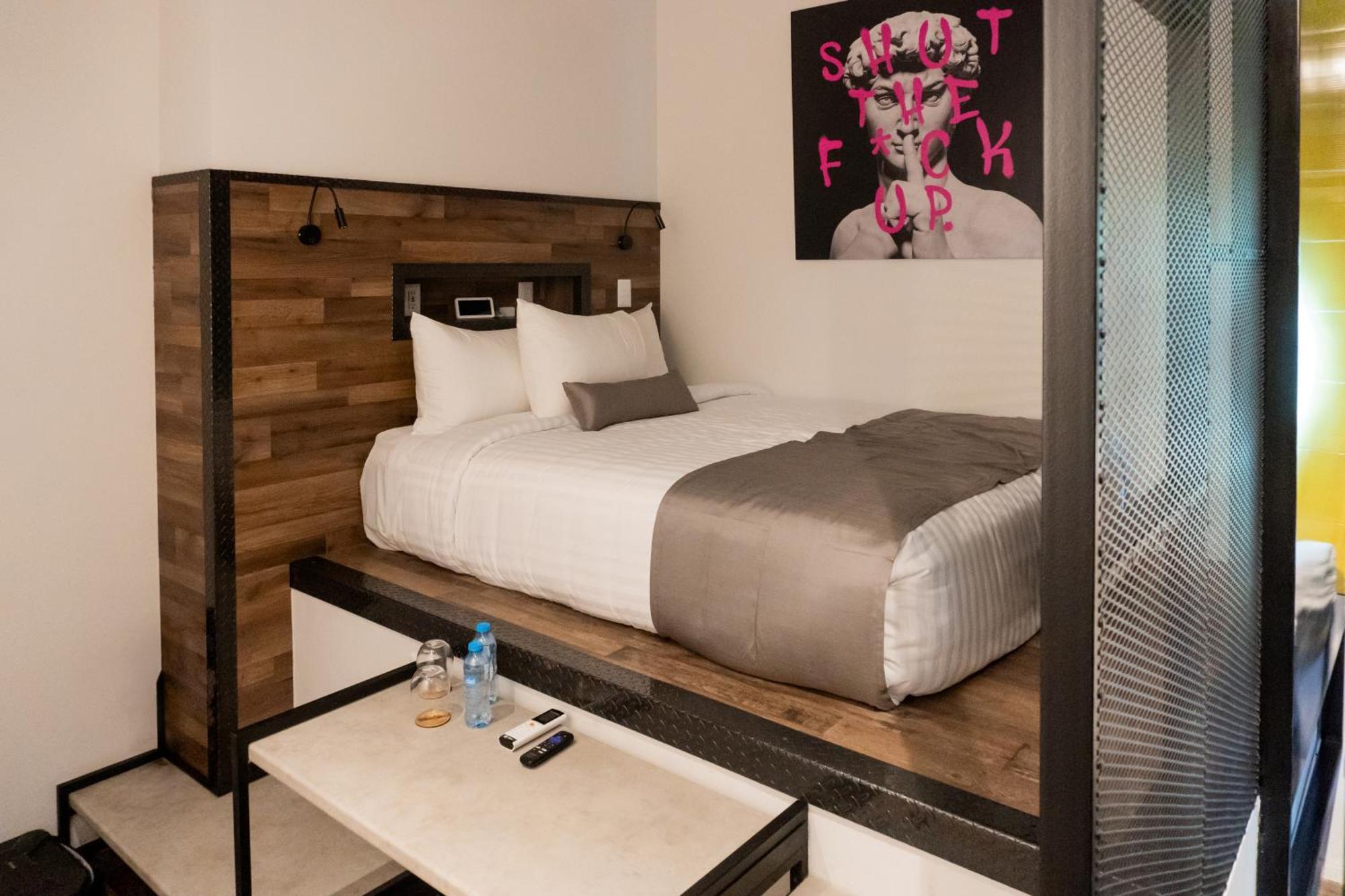 Alt Urbana Hotel Leon Exterior photo