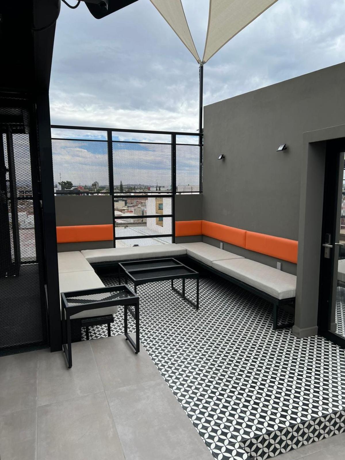 Alt Urbana Hotel Leon Exterior photo