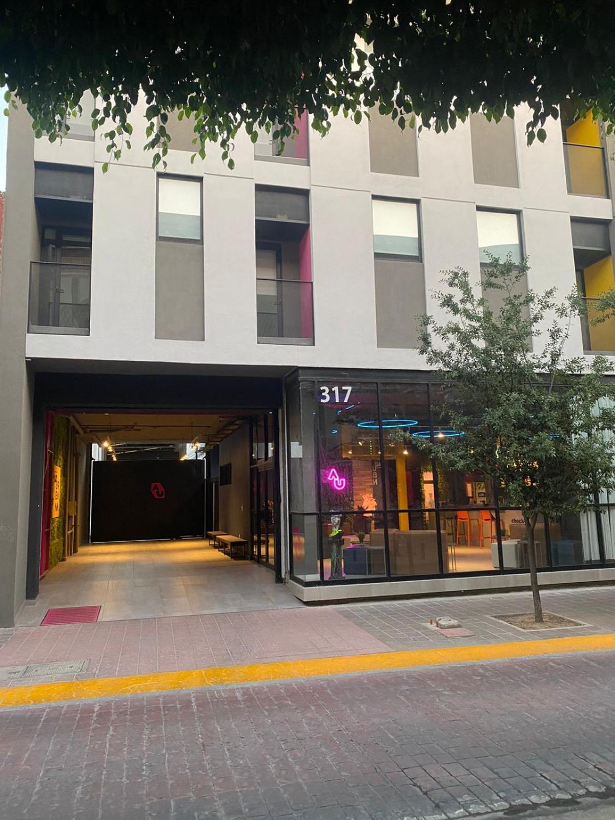 Alt Urbana Hotel Leon Exterior photo